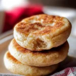 Frisch gebackene englische Muffins mit Vollkorn